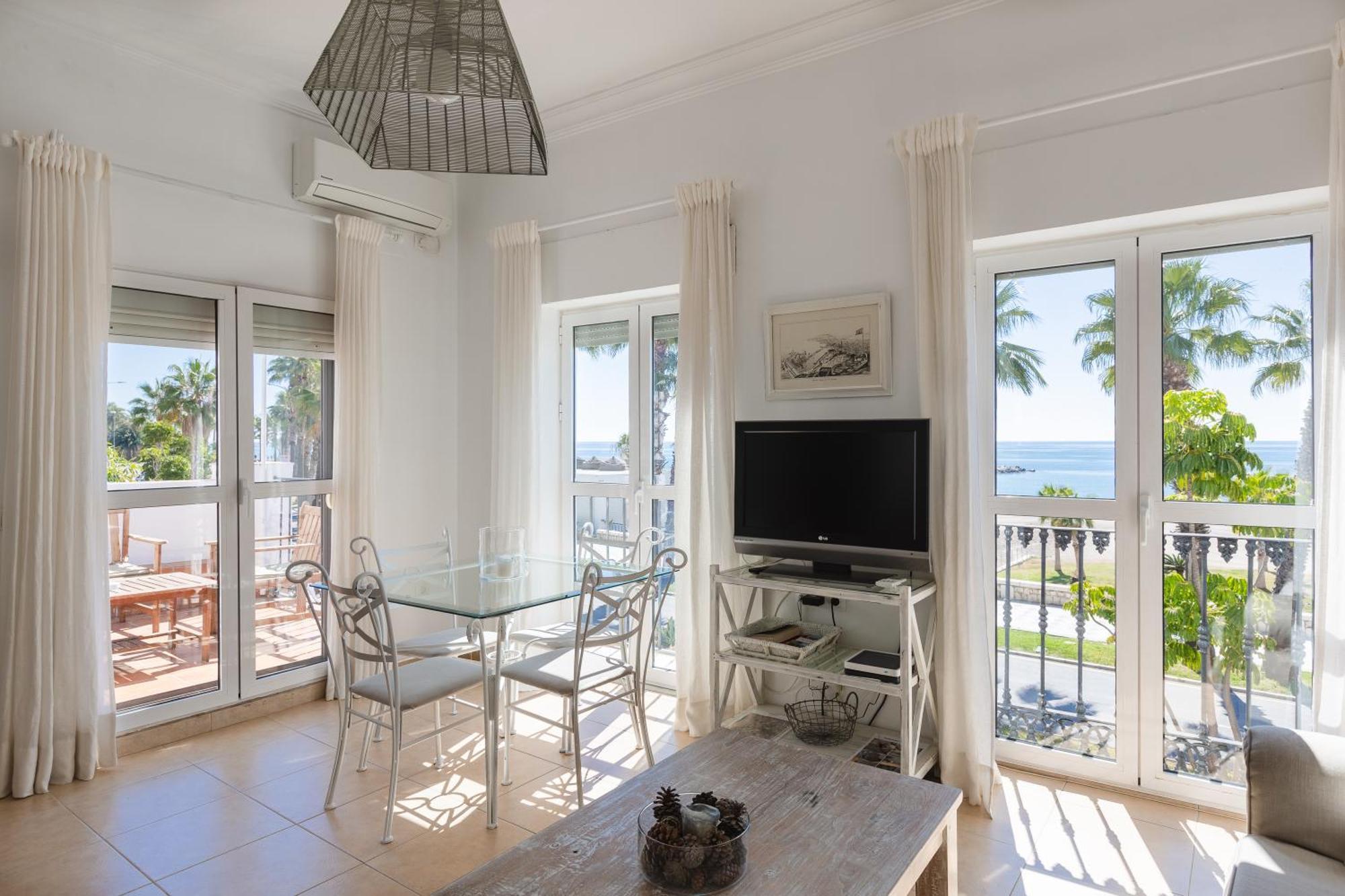 Apartamento Con Encanto En Primera Linea De Playa 马拉加 外观 照片