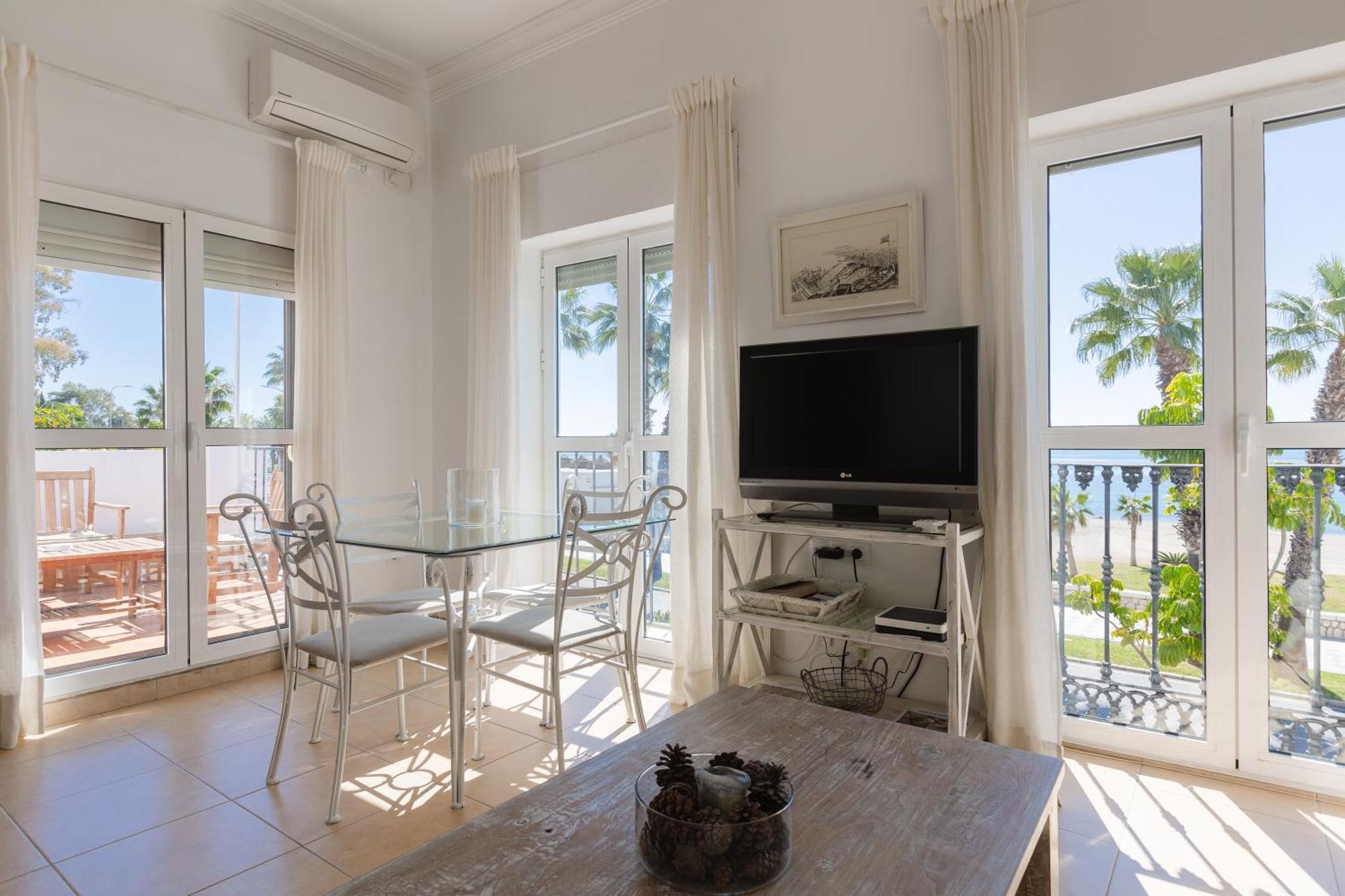 Apartamento Con Encanto En Primera Linea De Playa 马拉加 外观 照片
